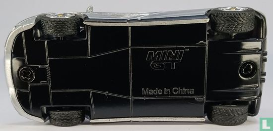 McLaren F1 - Image 3