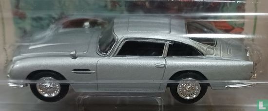 Aston Martin DB5 'Thunderball' - Image 3