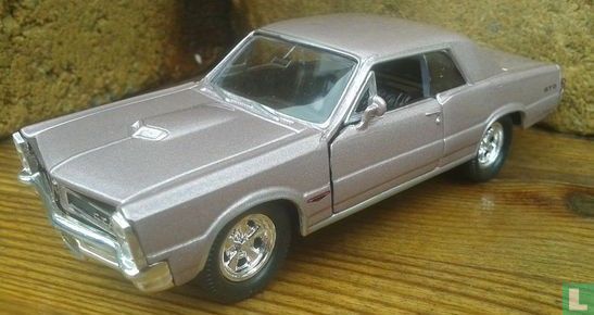 Pontiac GTO - Image 1