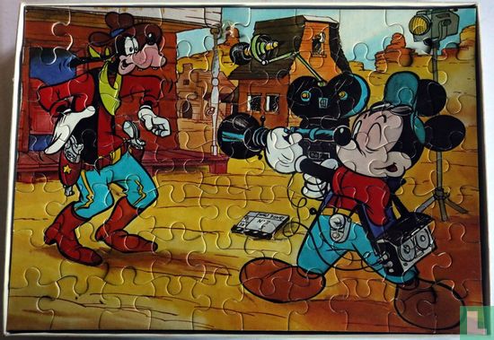 Mickey Mouse filmt Goofy - Image 2