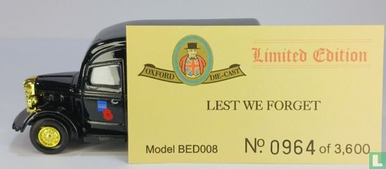 Bedford Van 'Lest We Forget' - Image 3