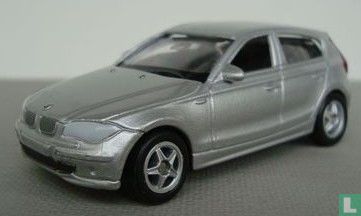BMW 120i - Image 1