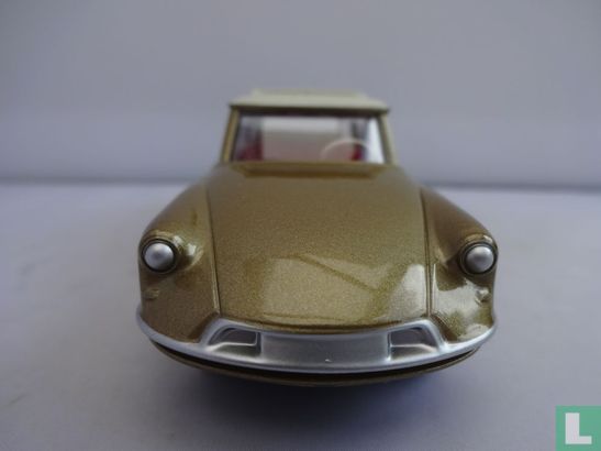 Citroën ID 19 Break - Image 3