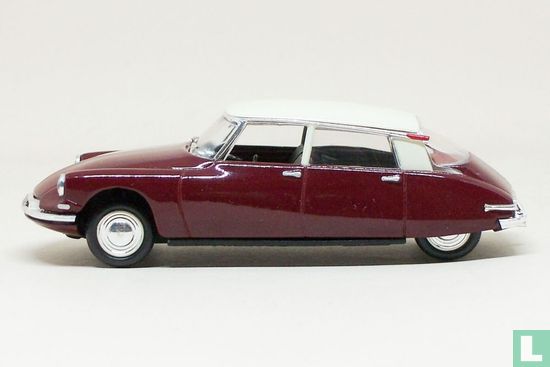 Citroën DS19 - Bild 12