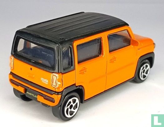 Suzuki Hustler - Image 2