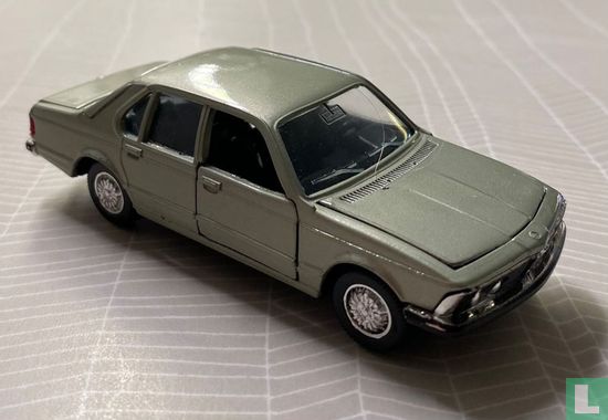 BMW 733i - Bild 1