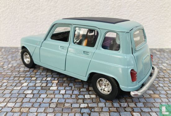 Renault 4 - Bild 2