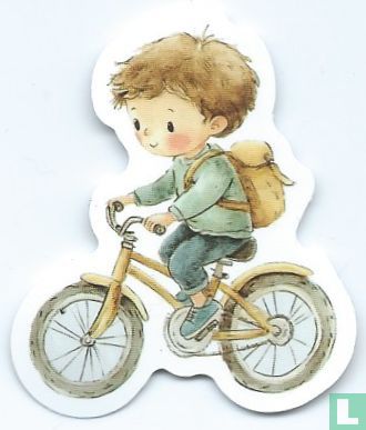 Jongen op gele fiets - Bild 1
