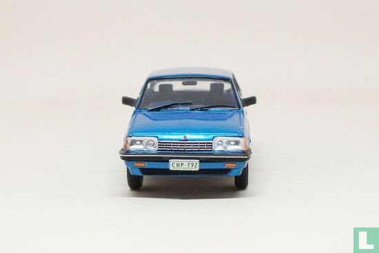 Mitsubishi Sigma SE - Image 4