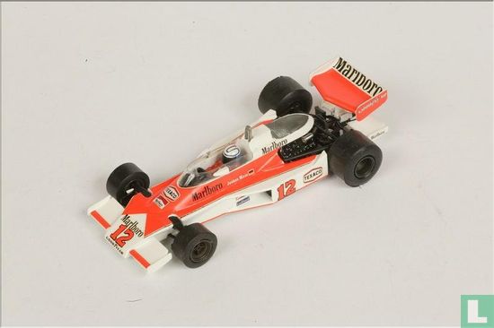 McLaren M23 - Ford   