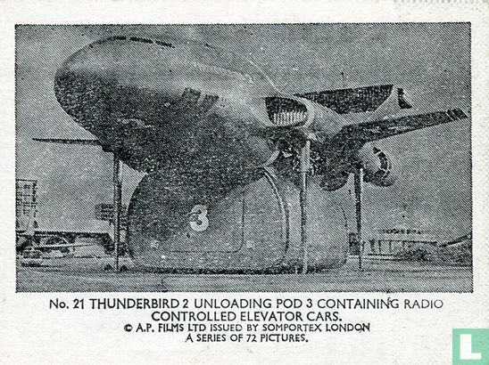 Thunderbird 2 unloading pod 3 containing radio controlled elevator cars. - Bild 1