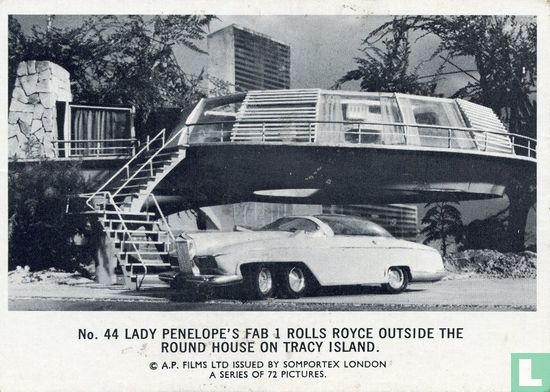 Lady Penelope's FAB 1 rolls royce outside the round house on Tracy Island. - Afbeelding 1