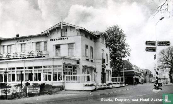 Ruurlo, Dorpsstr. met Hotel Avenarius - Afbeelding 1