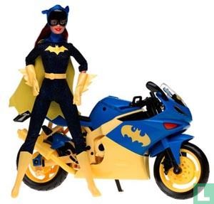 Batgirl Batcycle 'Barbie' - Image 2
