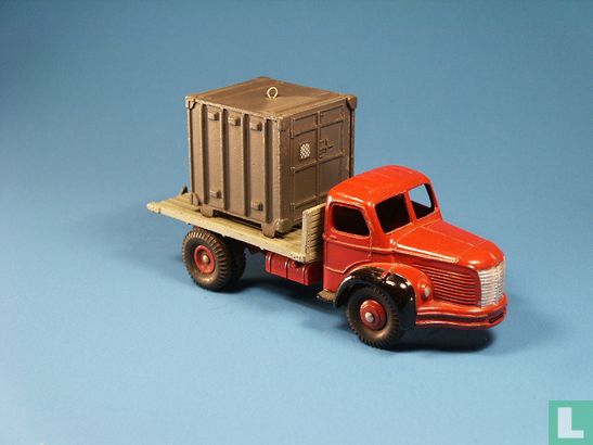 Berliet Flat Truck with Container