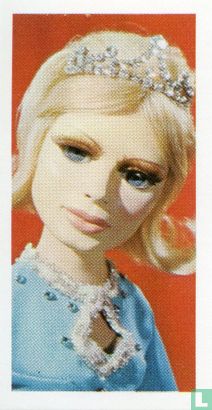 A striking portrait of Lady Penelope Creighton-Ward, complete with tiara and diamond studded model gown. - Afbeelding 1