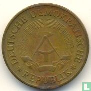 DDR 20 Pfennig 1974 - Bild 2
