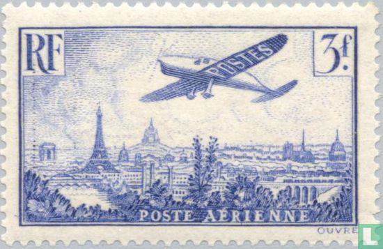 Aircraft over Paris 