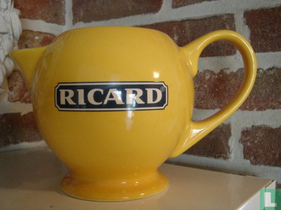Ricard yellow water jug 1 liter