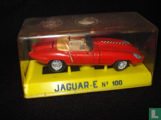 Jaguar E-type - Image 1
