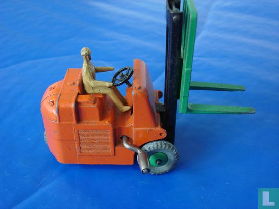 Coventry Climax Fork Lift Truck - Image 1