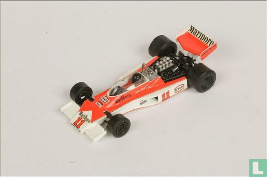 McLaren M23 - Ford  