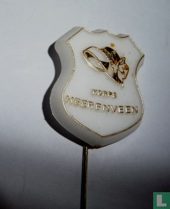 Korps Heerenveen [gold on white]