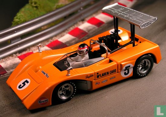 McLaren M8B 'high wing'  - Afbeelding 1