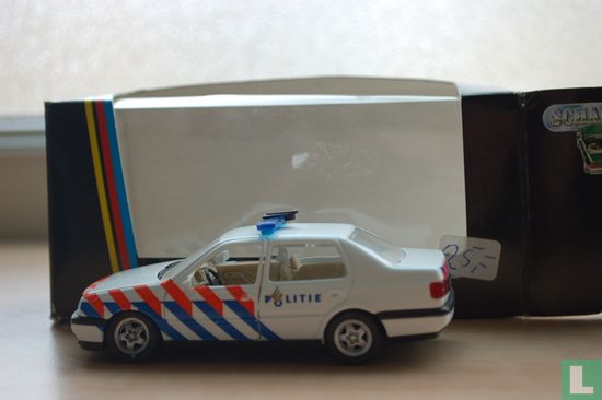 VW Vento 'Politie' - Image 3