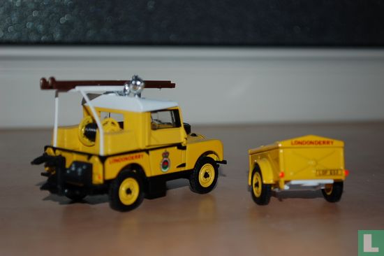 Land Rover Fire Engine 'Bush Fire Brigade' - Afbeelding 2