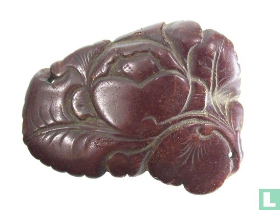 Chinees charm / amulet made from very rare unusual red genuine amber - Image 1