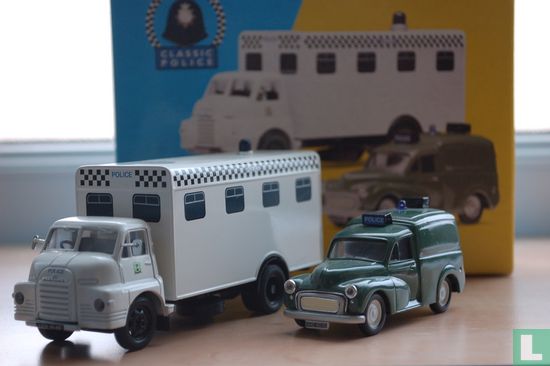 Bedford Morris Police set - Afbeelding 1