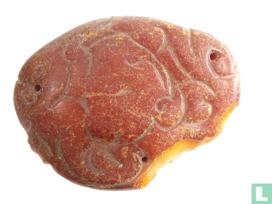 Chinees charm / amulett made from genuine amber