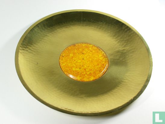 Brass plate with amber inlay - Image 2