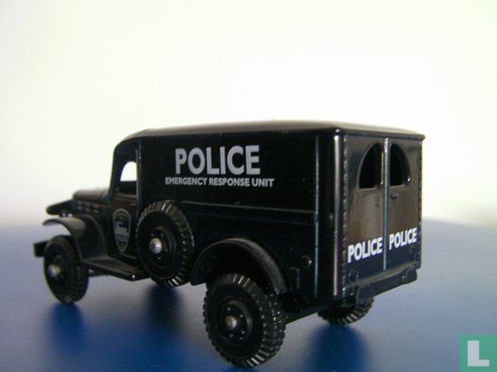 Dodge 4x4 'Police Emergency Response Unit - Image 2