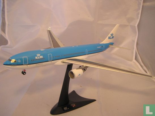 KLM - Airbus A330-200 - Bild 1