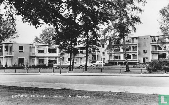 Enschede, Flats a.d. Gronausestr. b.d. Kneedweg
