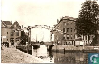 Engelenburgerbrug met Blauwpoort