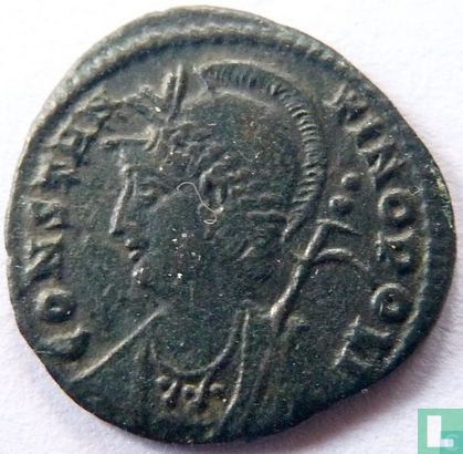 Roman Empire Heraclea Anonymous Kleinfollis AE3 of Constantine I and his sons - Image 2
