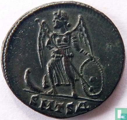 Romeinse Keizerrijk Thessalonica Anonieme AE3 Kleinfollis van Constantijn I en zijn zonen 330-333 n.Chr. - Afbeelding 1