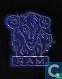 Ram [or sur bleu]