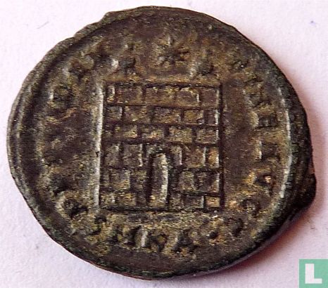 Empire romain Cyzique AE3 Kleinfollis de l'empereur Constantin le Grand 325-326 AD. - Image 1