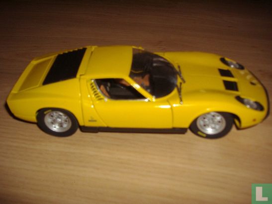 Lamborghini Miura  - Image 3