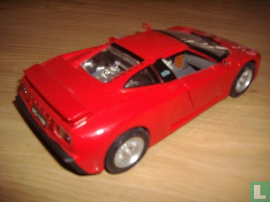Bugatti EB 110 - Afbeelding 2