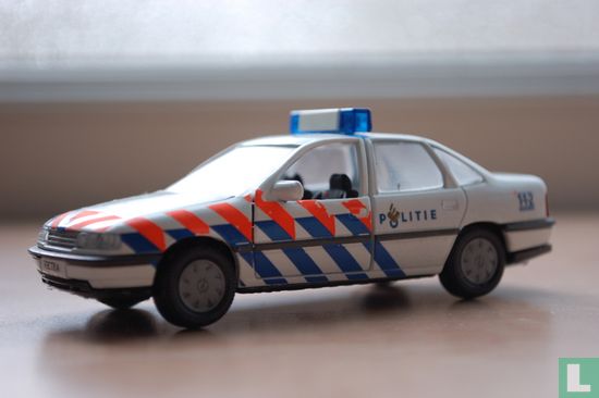 Opel Vectra 'Politie Noord-Oost Gelderland' - Bild 1