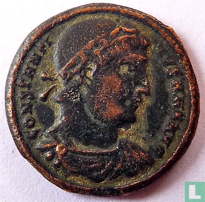Romeinse Keizerrijk Cyzicus AE3 Kleinfollis van Keizer Constantijn de Grote 330-335 n.Chr. - Afbeelding 2