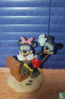 Mickey en Minnie Mouse als duiker