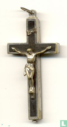 Kruis met relikwie