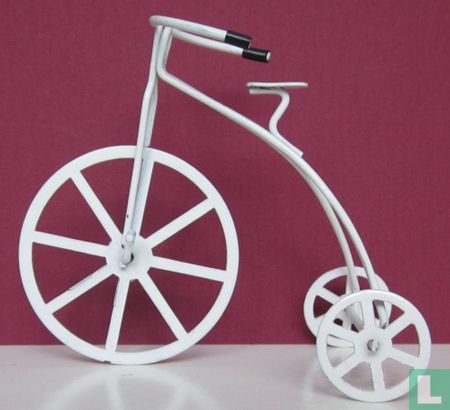 tricycle - Image 1