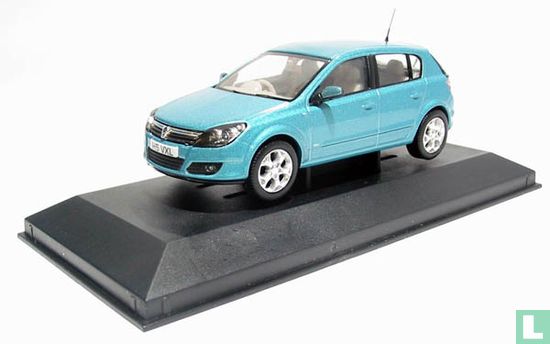 Vauxhall Astra SXi - Breeze Blue